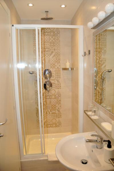 Migdal Luxury Suites Roma Porta Portese Exterior foto